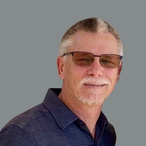 Dennis-McMullin-Products-And-Training-Manager