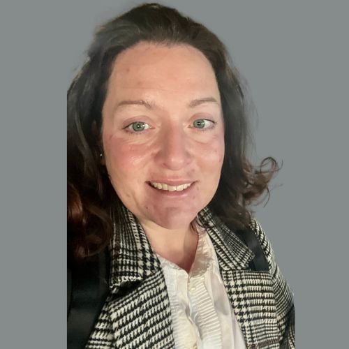 Lea Stoehr - Controller