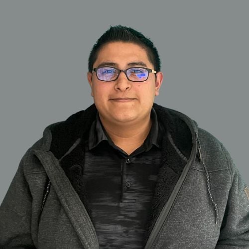 Omar Guillen - Operations Assistant LA