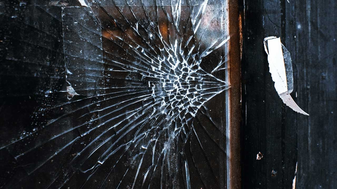 Window Security Film Strengthens Glass Window-security-film-strengthens-glass