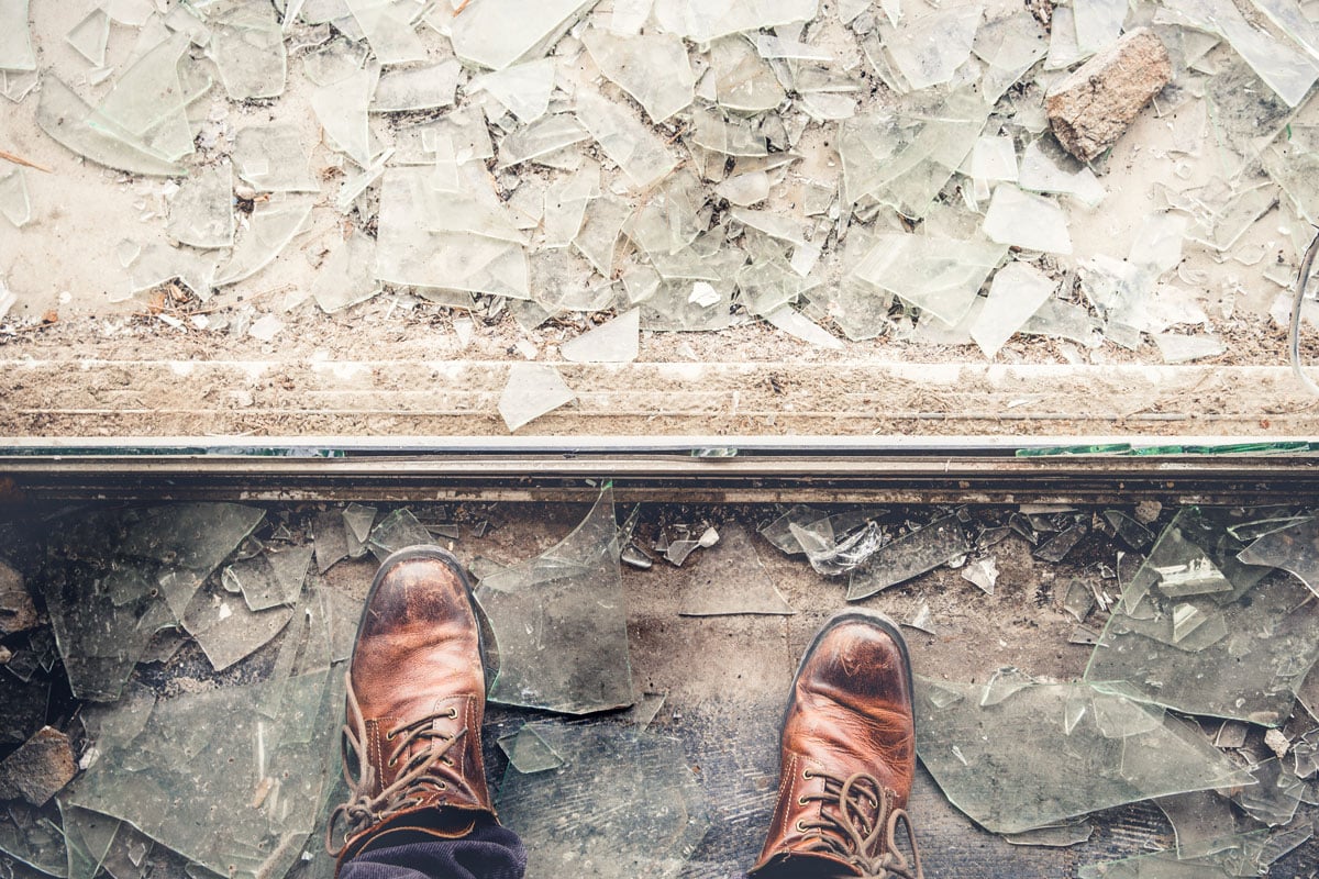 How to protect your glass storefront How to protect your glass storefront