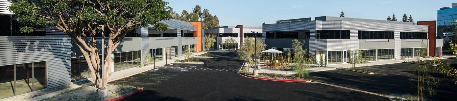 building-wrap-vinyl-stripes-brushed-aluminum.jpg